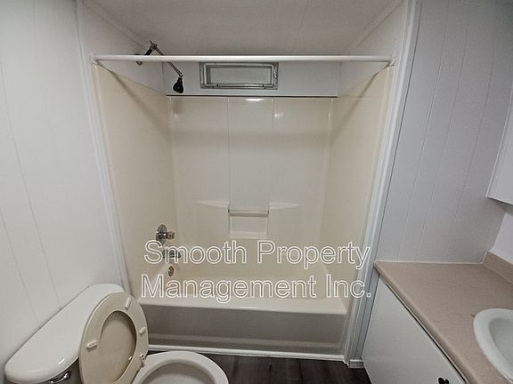 5th image of 191 E Oakfield Rd Lot 8