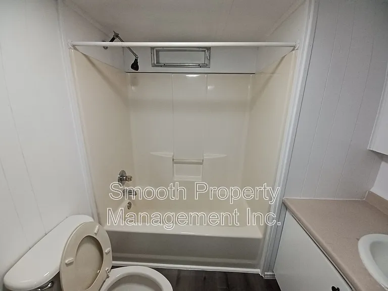 191 E Oakfield Rd #8 — Photo 5