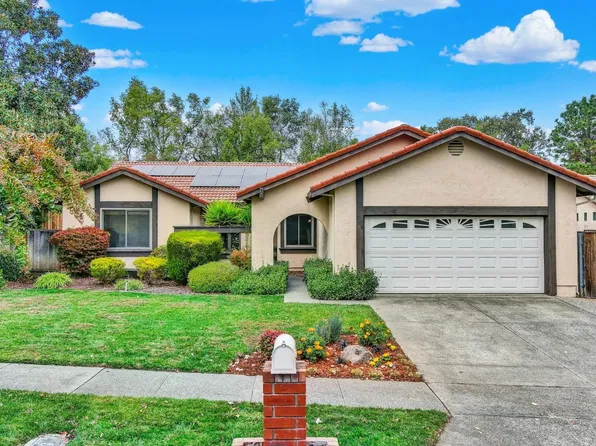 24 Blue Jay Court, Napa, CA 94558