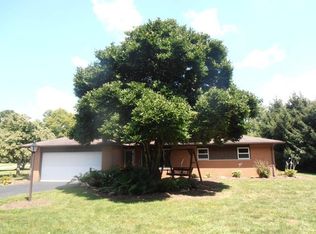 344 Meadow Dr NE, Newark, OH 43055