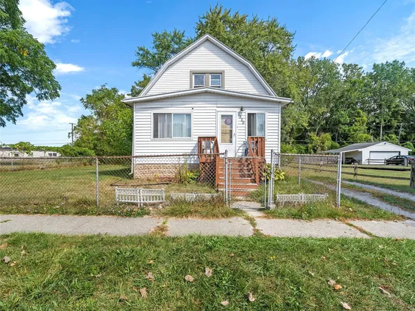 1529 Oak St, Monroe, MI 48161