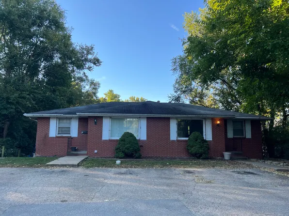 765 E Shore Dr #2, Pekin, IL 61554