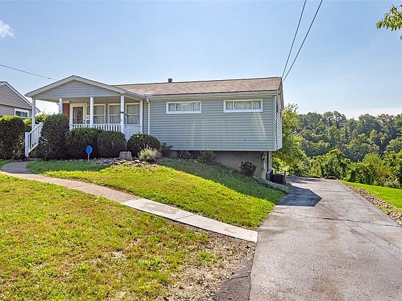 2nd image of 28 Monte Carlo Rd