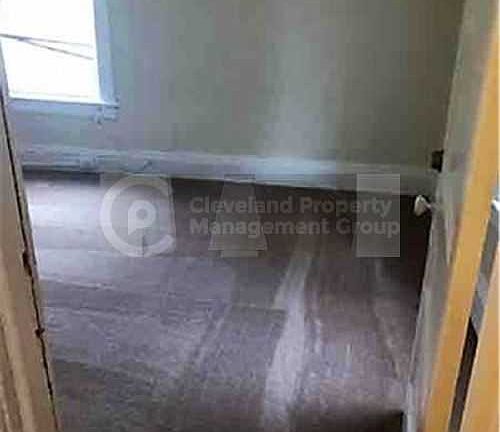 5th image of 3873 W 40th St