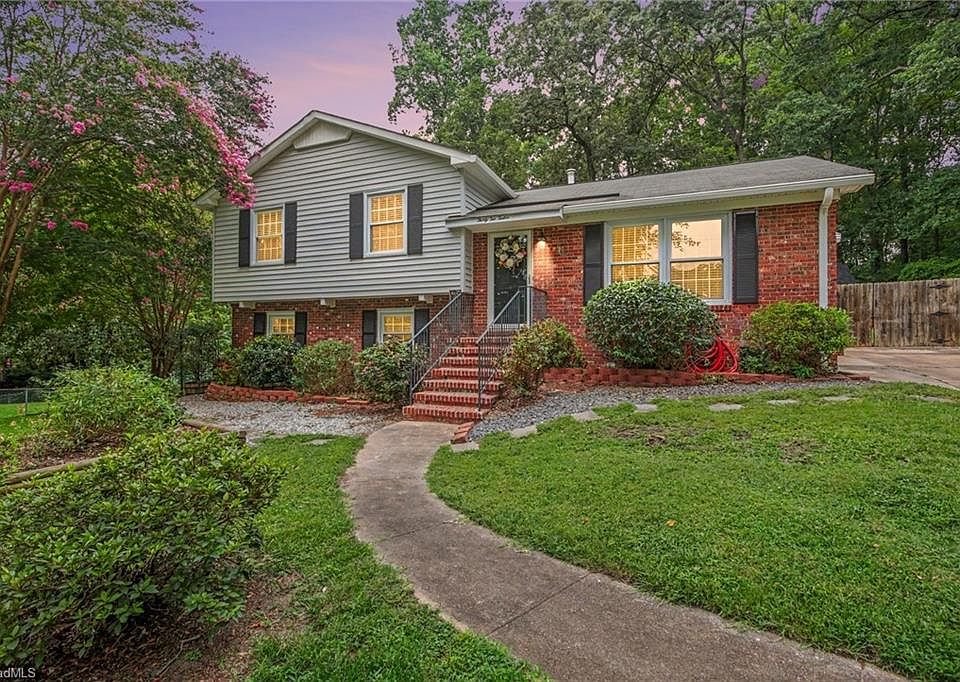 1st image of 3212 Flanders Ct