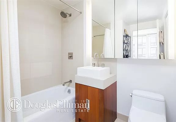 5th image of 450 W 17th St APT 1602