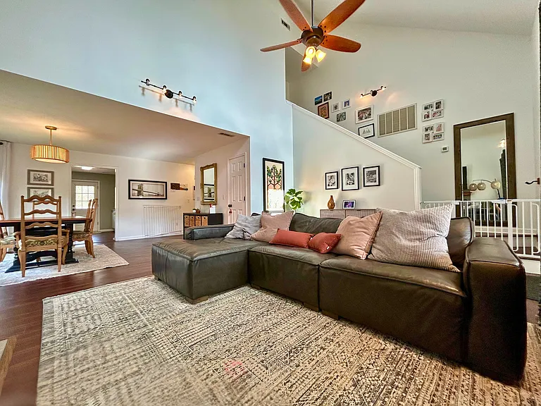 7911 Hamilton Mill Dr — Photo 4