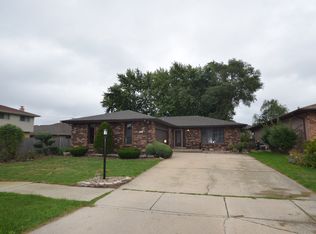 4331 Scott St, Oak Forest, IL 60452