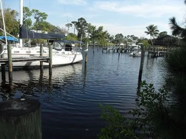 3191 NW Perimeter Rd, Palm City, FL 34990