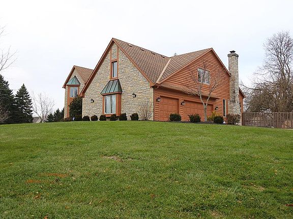2nd image of 566 Laurel Ridge Dr