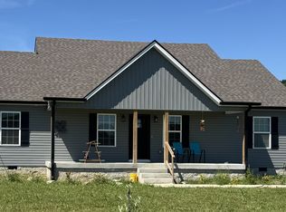 8 N Fishing Ford Rd, Petersburg, TN 37144