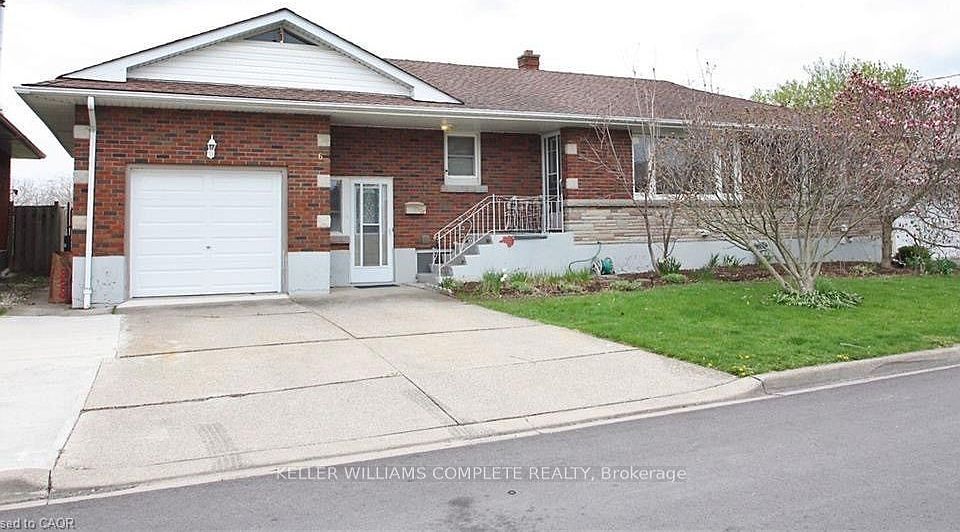1st image of 6 Myrtle Ave