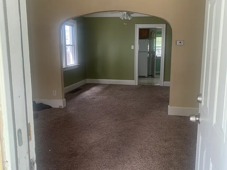 1542 Kedron St — Photo 4
