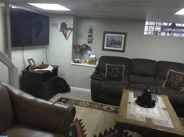 3125 Englewood St, Philadelphia, PA 19149