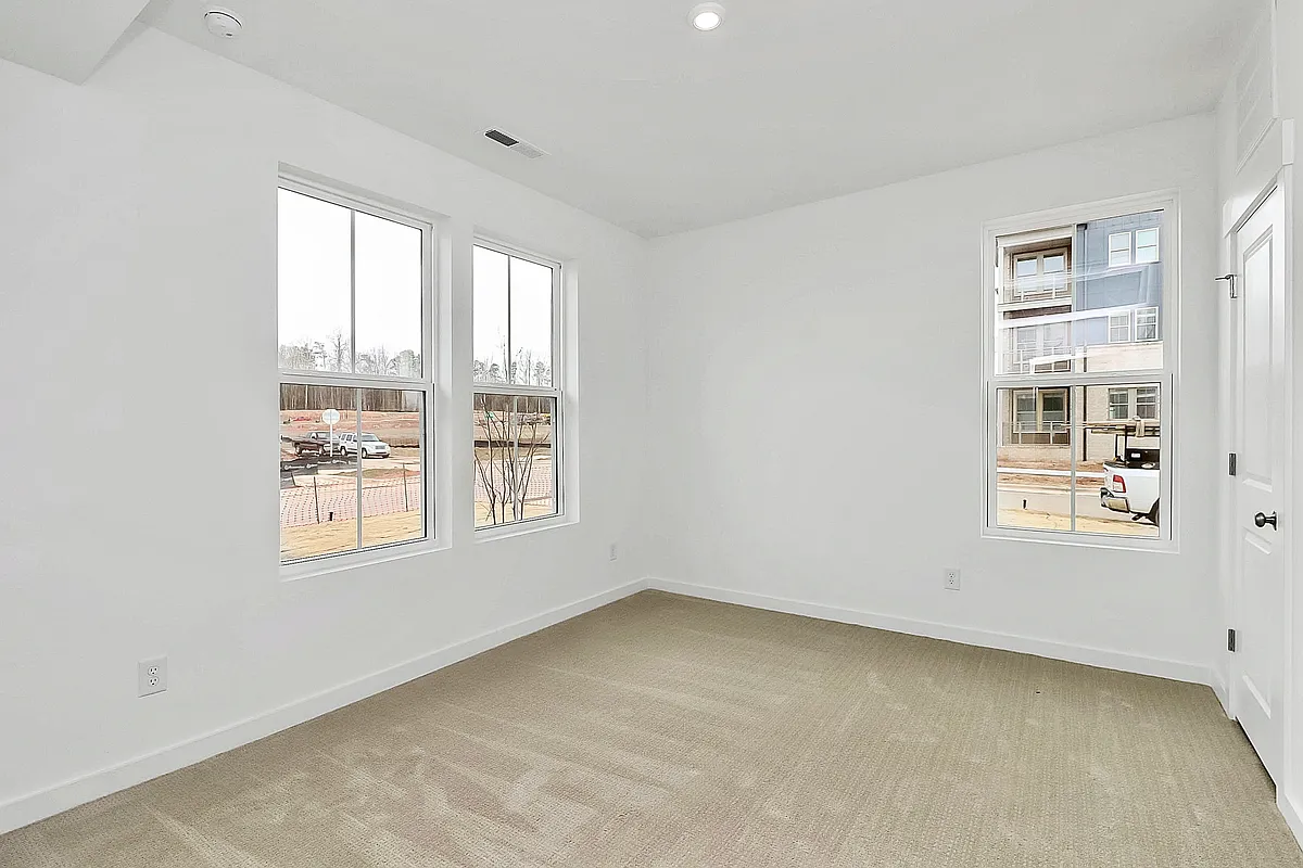 Building Photo - 7009 Westrow Ave #1