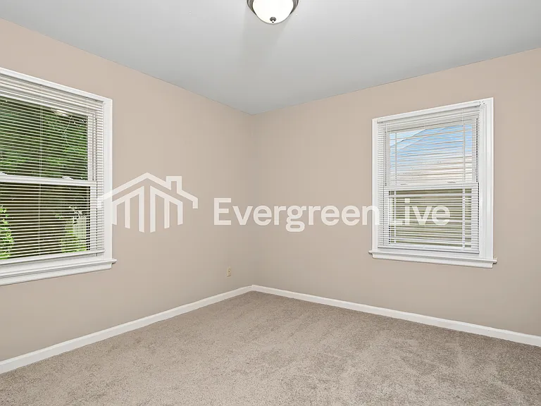 110 Saint Daniel Ln — Photo 13