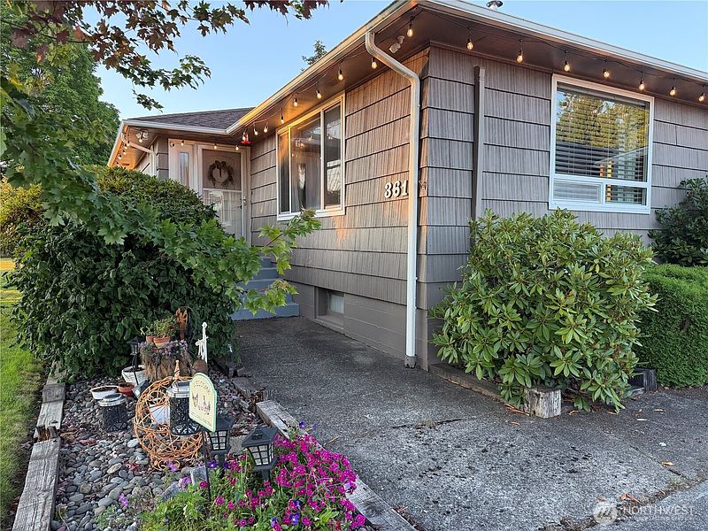 2nd image of 361 Second Avenue