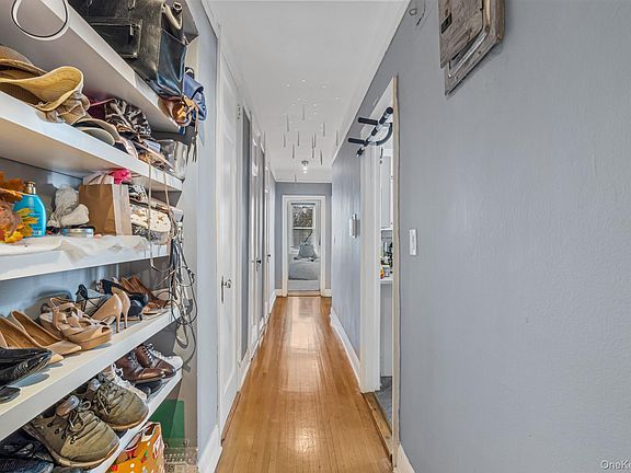5th image of 45 Kew Gardens Road #4A
