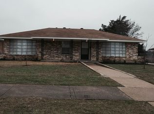 5617 S Marsalis Ave, Dallas, TX 75241