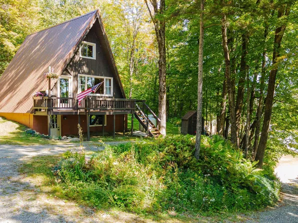 369 Route 9 W, Wilmington, VT 05363