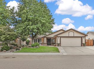 690 Summit Lakes Way, Galt, CA 95632