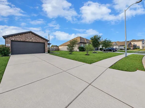 5924 Bluebonnet Ln, Rosenberg, TX 77469