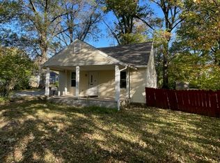 1401 Hunt Ct, Columbia, MO 65203