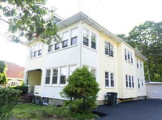 4983 Washington St #U1, West Roxbury, MA 02132