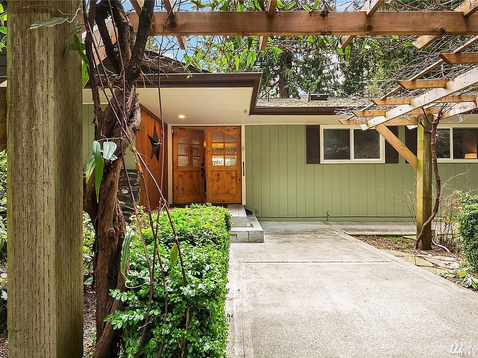 1st image of 23827 SE 30th St
