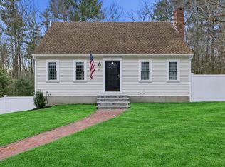 73 Shingle Mill Ln, Hanover, MA 02339