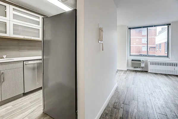 Rented by Pinnacle City Living | media 236