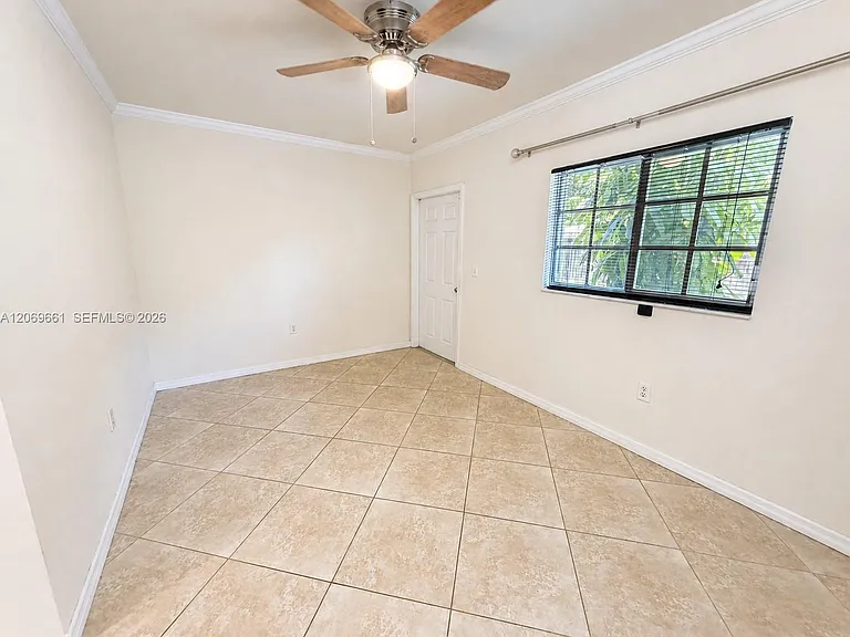 1000 Palm Trl #3 — Photo 10