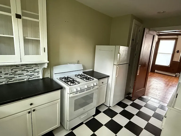 201 Linwood Ave #3 — Photo 5