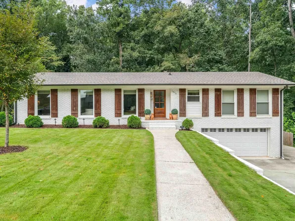 1076 Forest Brook Dr, Birmingham, AL 35226