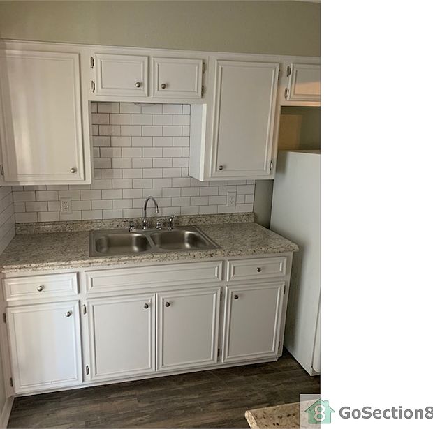 1st image of 6617 N Lincoln St