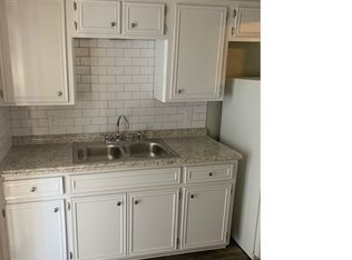 6617 N Lincoln St, Hitchcock, TX 77563