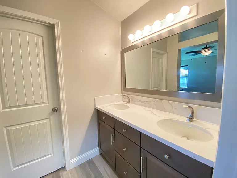 4319 Stride Way — Photo 13
