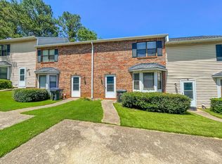 1033 Dassow Ct, Alpharetta, GA 30009