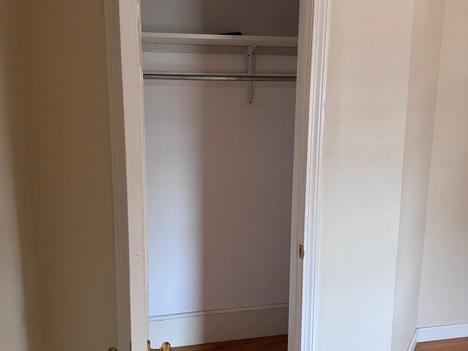 3 bed, 1306 sqft, $2,400 — Photo 2