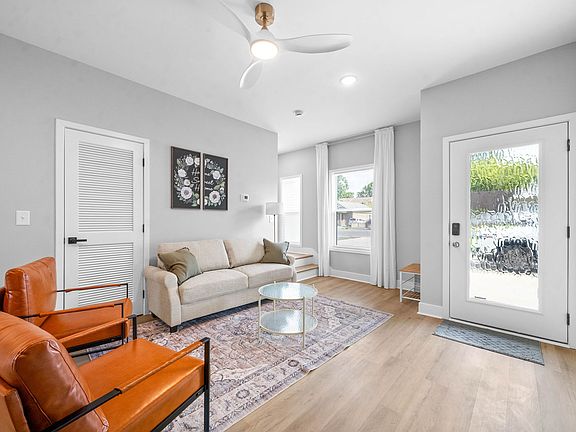 5th image of 1113 Crossland Ave #B
