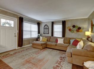 5326 Outlook St, Mission, KS 66202