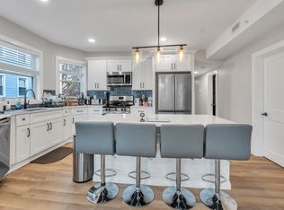 51 Beaver St APT 3, Worcester, MA 01603