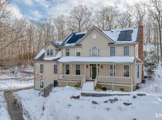 11 Catbird Lane, East Lyme, CT 06333