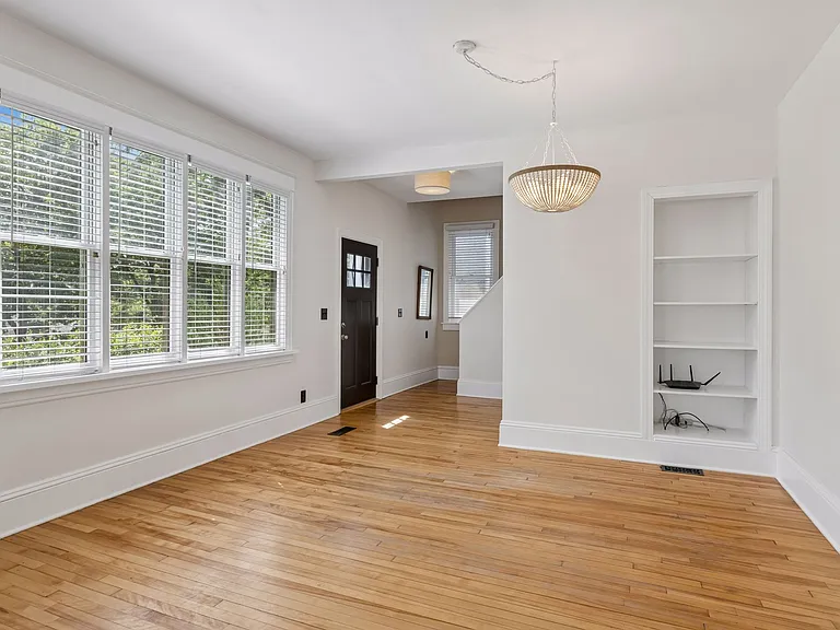 4432 Upton Ave S — Photo 8