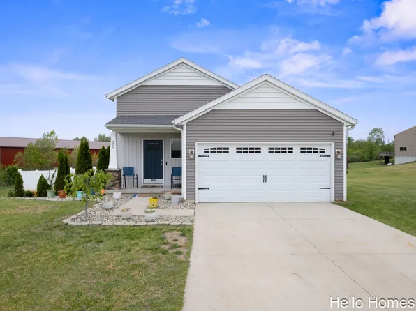 20 Berreta Dr, Shelbyville, MI 49344