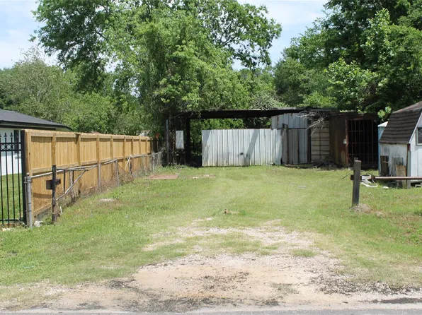7912 Observatory St, Houston, TX 77088