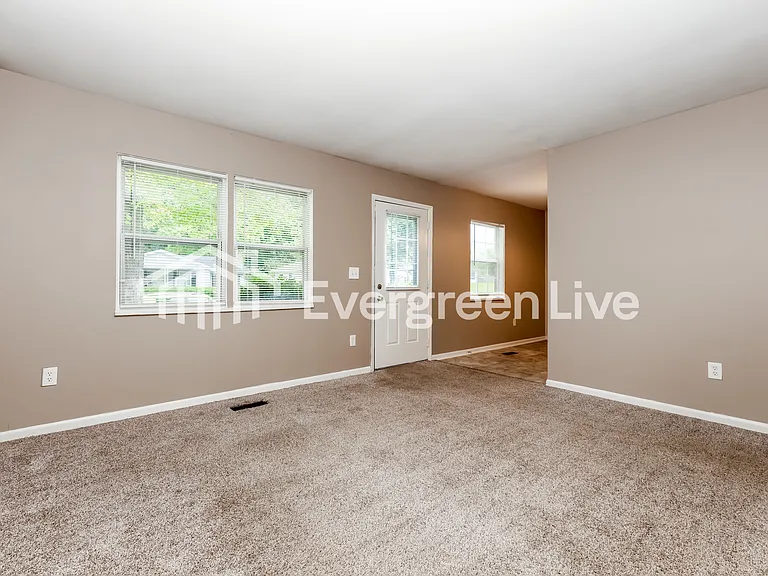 3621 Teaberry Dr — Photo 2