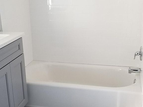 3rd image of 6004 Germantown Ave APT 3