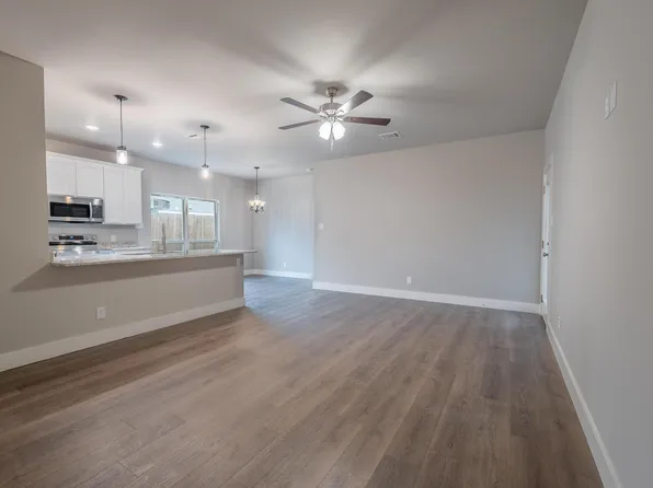 380 3rd Ave, Milford, TX 76670