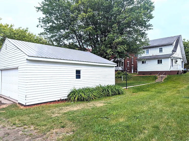 2208 Highland Ave — Photo 19